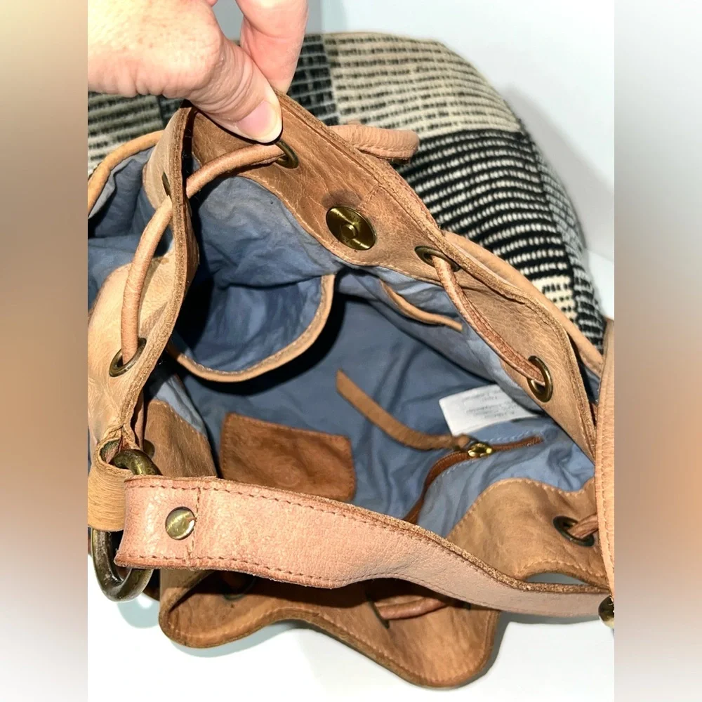 ANABAGLISH Cross-Body‎ Woven Fabric/Leather Accents Shoulder Bucket Bag